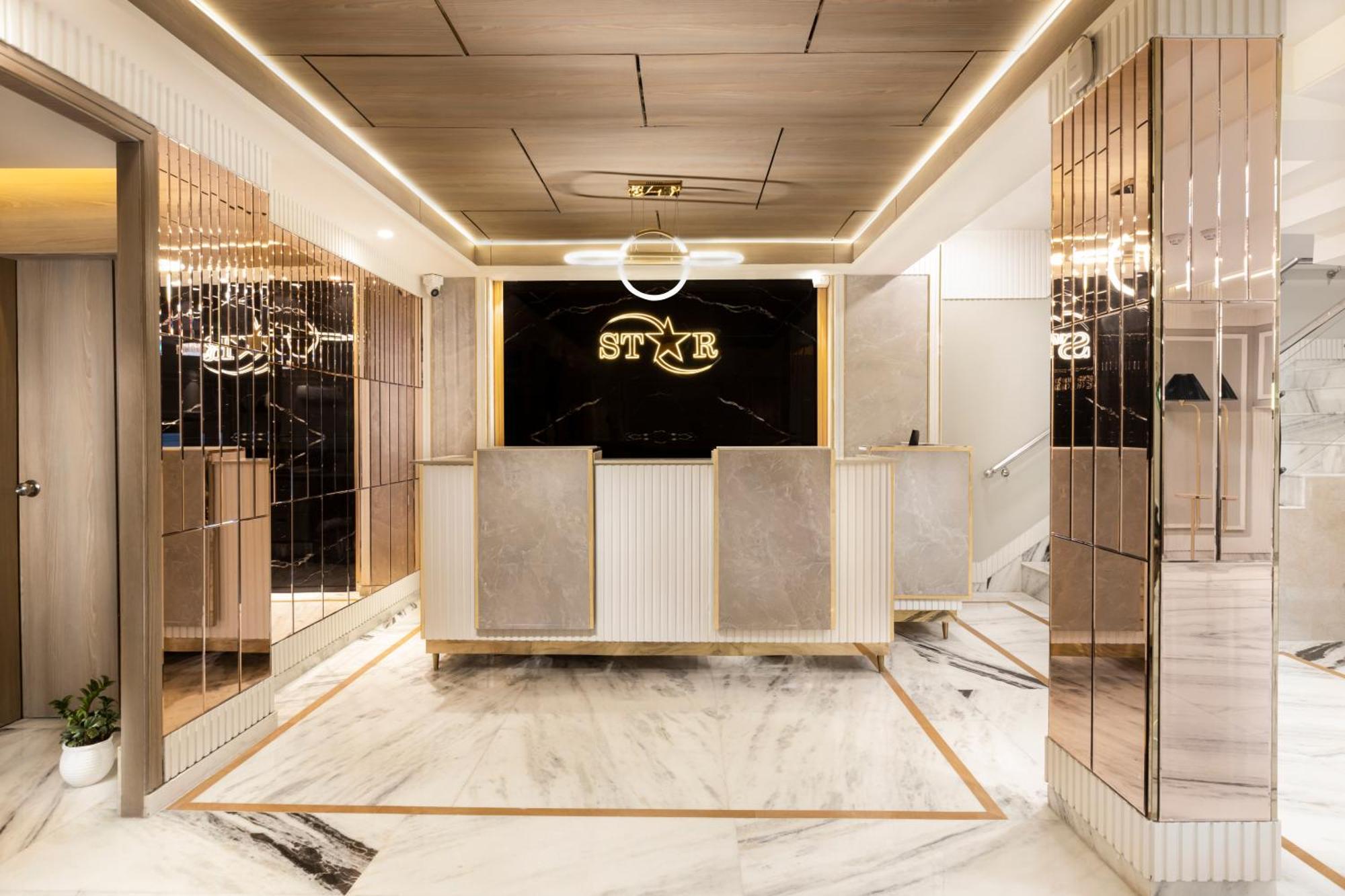 Hotel Aero Star By Star Group New Delhi Exterior photo